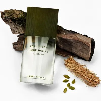 Issey Miyake L'eau D'issey Pour Homme Eau & CÈdre Eau De Toilette 100ml – Perfume Amaderado Aromático