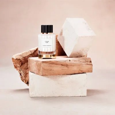 Carolina Herrera Cedar Chic Eau De Parfum 100ml  – Perfume Almizcle Floral Amaderado