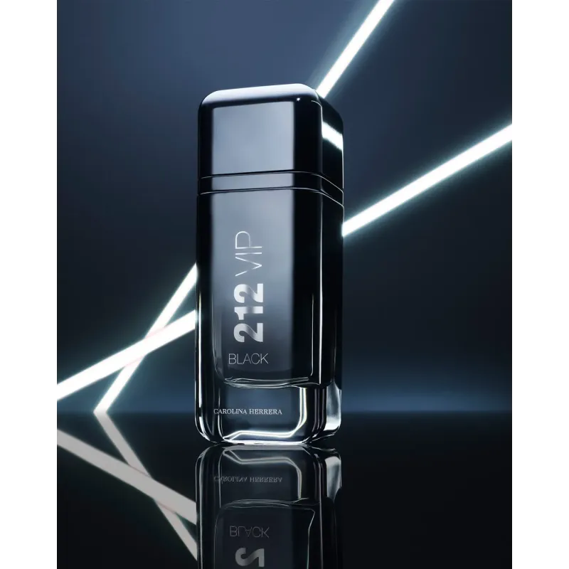 Carolina Herrera 212 Vip Black Eau De Parfum 100ml – Perfume Absento, Anís Y Hinojo Carolina Herrera 212 Vip Black Eau De Parfum 100ml – Perfume Absento, Anís Y Hinojo
