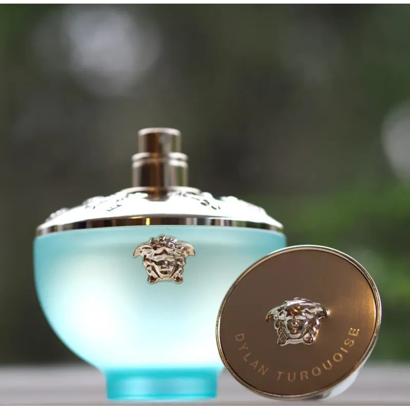 Versace Dylan Turquoise Eau De Parfum 100ml – Perfume Floral Frutal Versace Dylan Turquoise Eau De Parfum 100ml – Perfume Floral Frutal