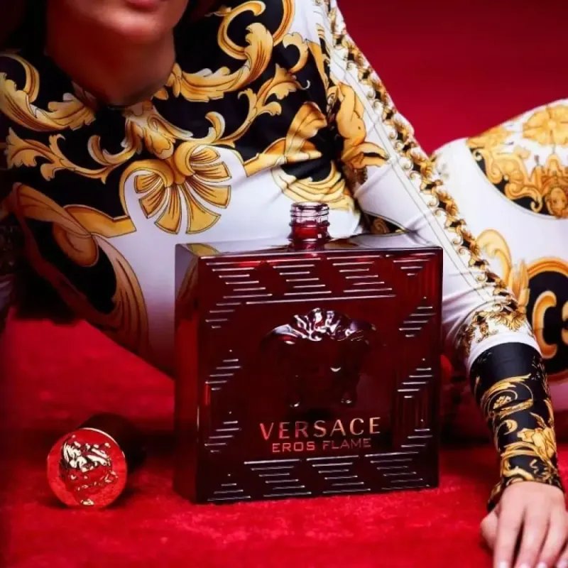 Versace Eros Flame Eau De Parfum 100ml – Perfume Amaderado Especiado Versace Eros Flame Eau De Parfum 100ml – Perfume Amaderado Especiado